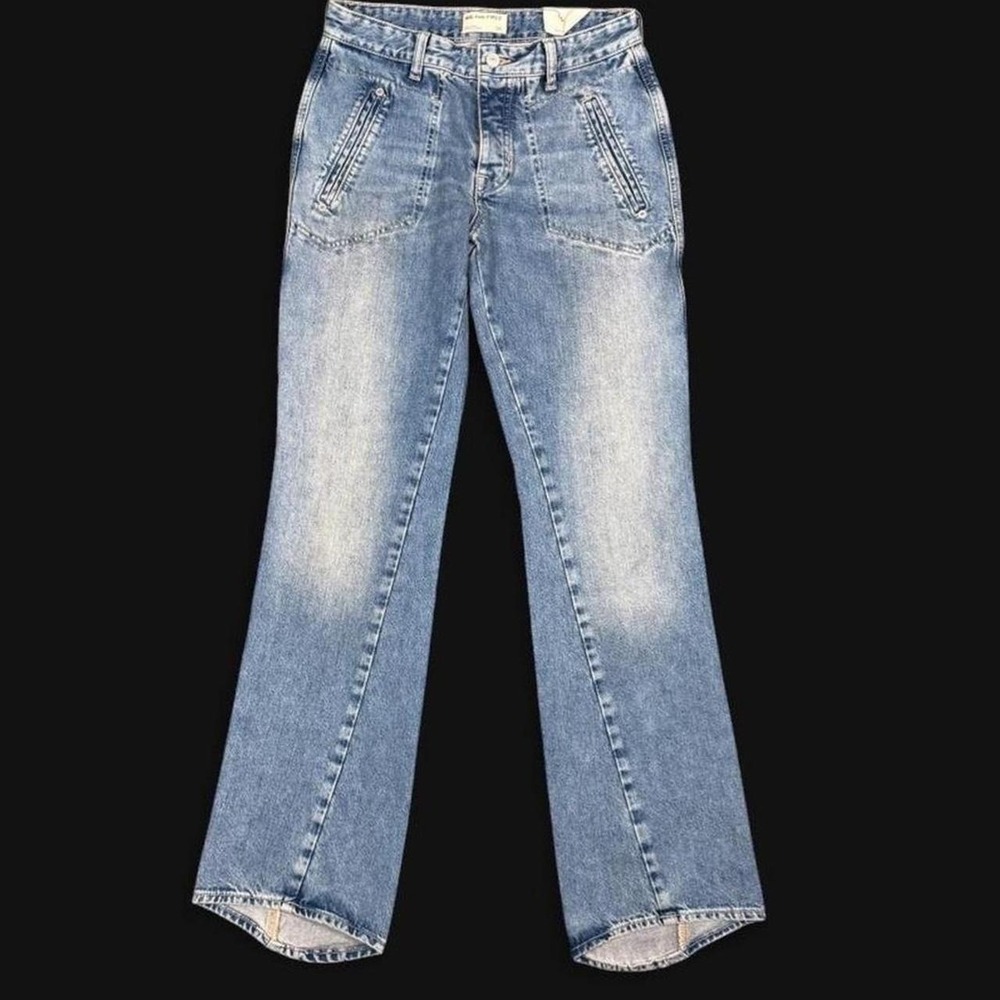 Free People We The Free blue denim jeans  Carnivale Low rise bootcut  size 26